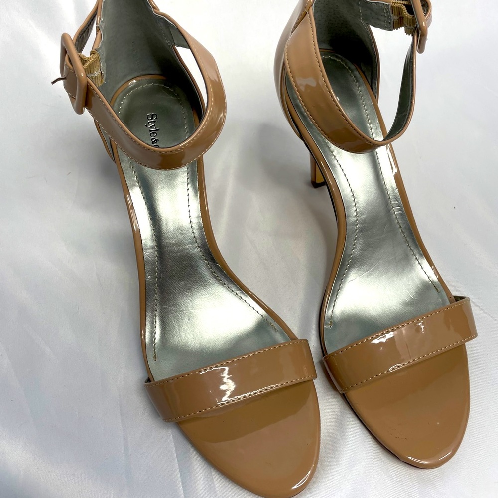 Style & Co Patent Tan Nude Strappy Heels Size 9.5